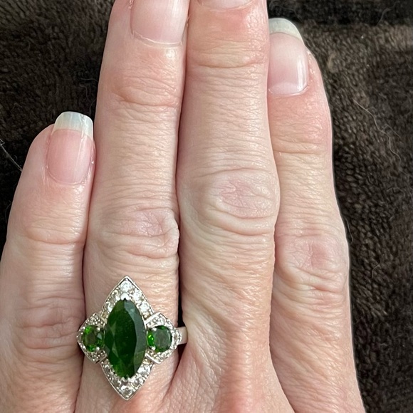 JTV Jewelry - JTV Silver Ring with Deep Green Gemstones